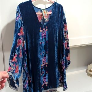 Casual flowy velvet shear Johnny Was brand blouse